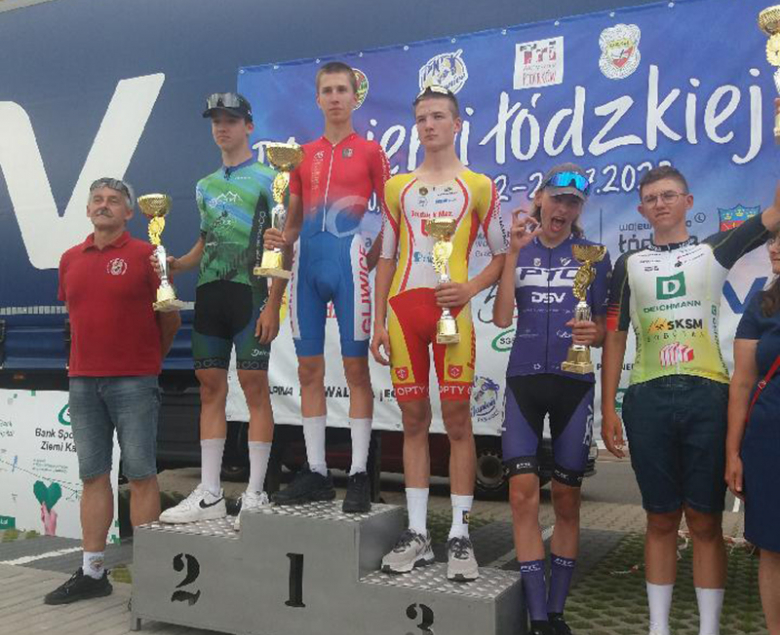 Na najwyższym stopniu podium stanął Jan Mróz z GK Gliwice.